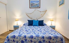 Lovely Apartment In Palermo-Sferracavallo